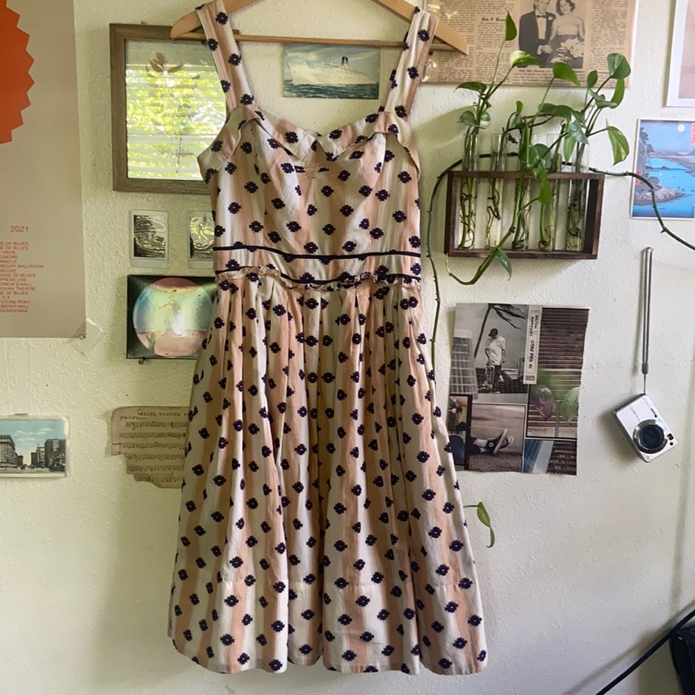 Anthropologie Dress. Beautiful Aztec pattern lined with pockets. Gently used.